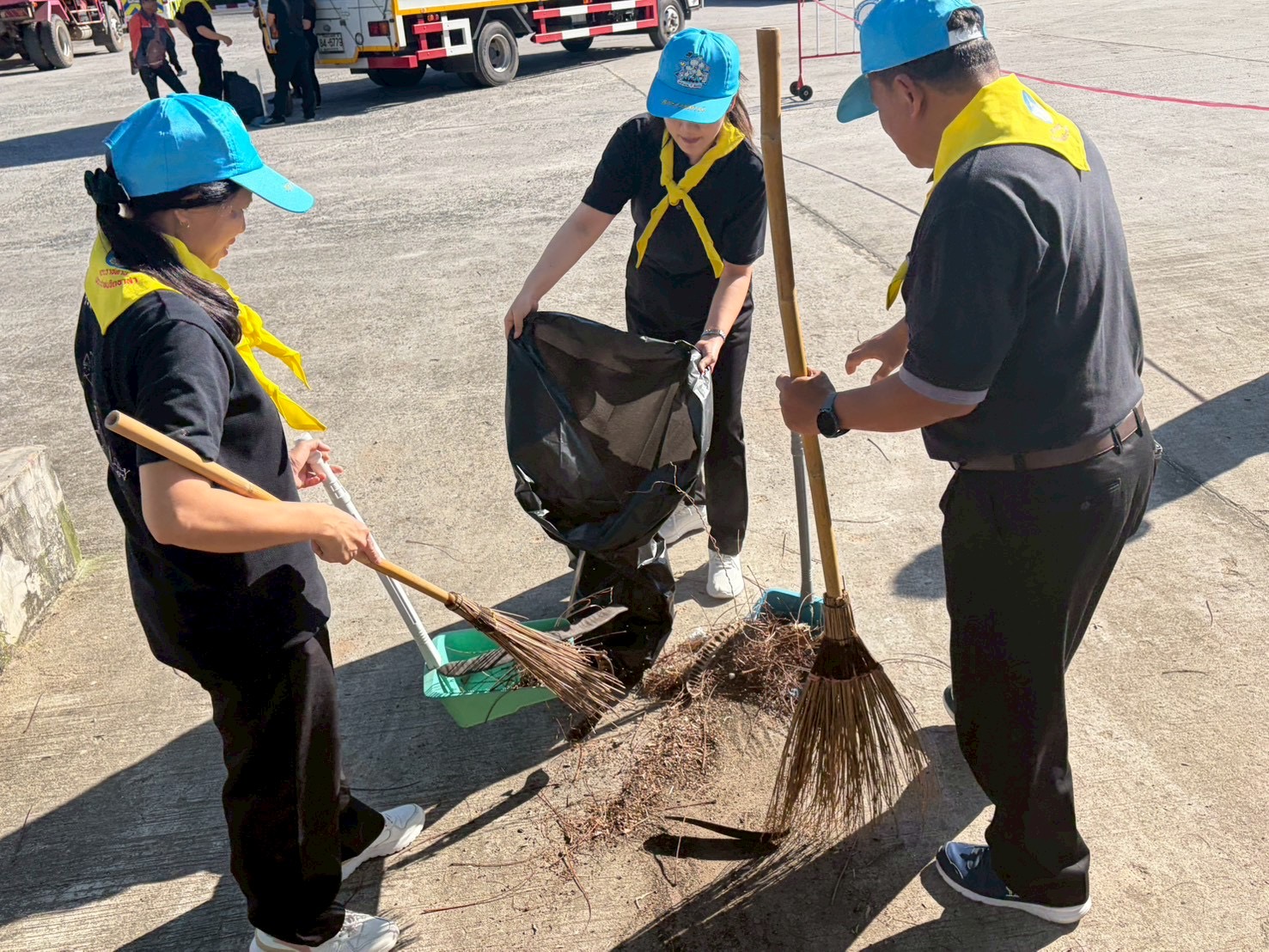 title - ส.ป.ก.ยโสธร ร่วมกิจกรรมจิตอาสาพัฒนา เนื่องในโอกาสวันคล้ายวันปราบดาภิเษก พระมหากษัตริย์แห่งกรุงธนบุรี (วันสมเด็จพระเจ้าตากสินมหาราช)